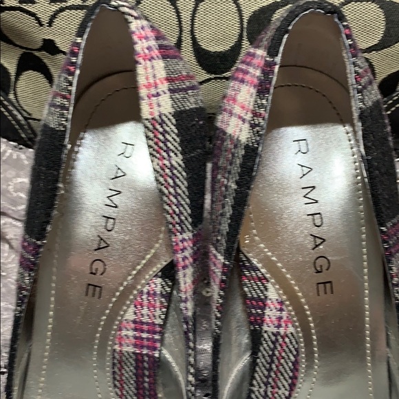 Rampage Heels - Picture 4 of 8